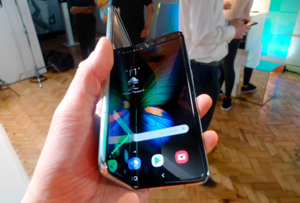 samsung galaxy fold review 2020