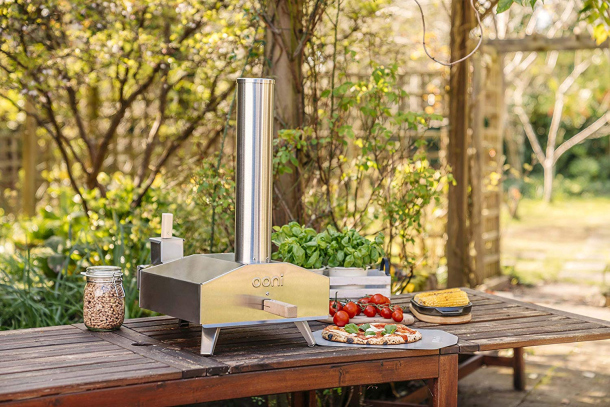 Cook Gourmet Pizza In 15 Minutes With This Awesome Outdoor